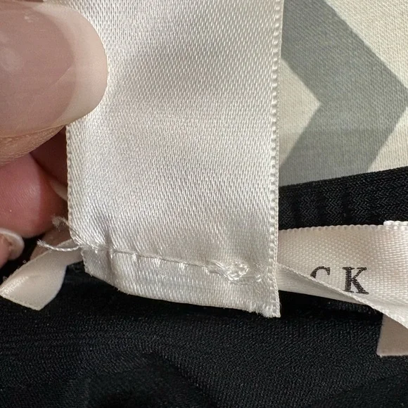 White House Black Market Black cropped Jumpsuit SIZE medium - Picture 5 of 7